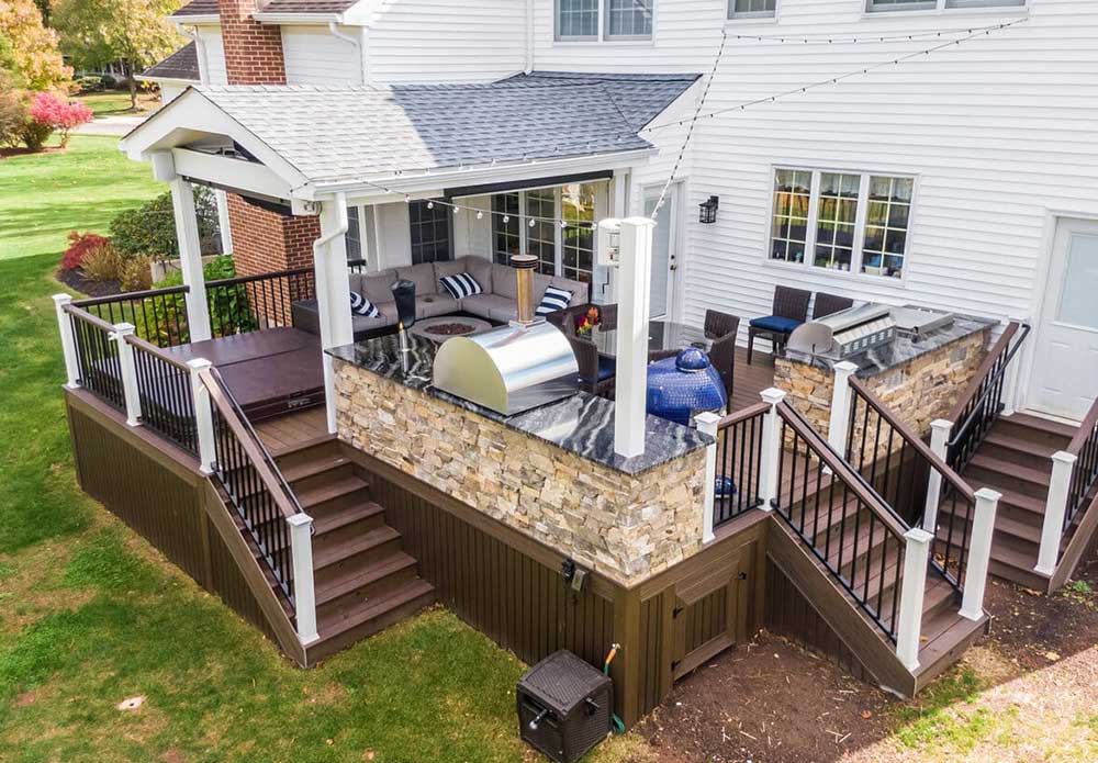 Deck builder in VA